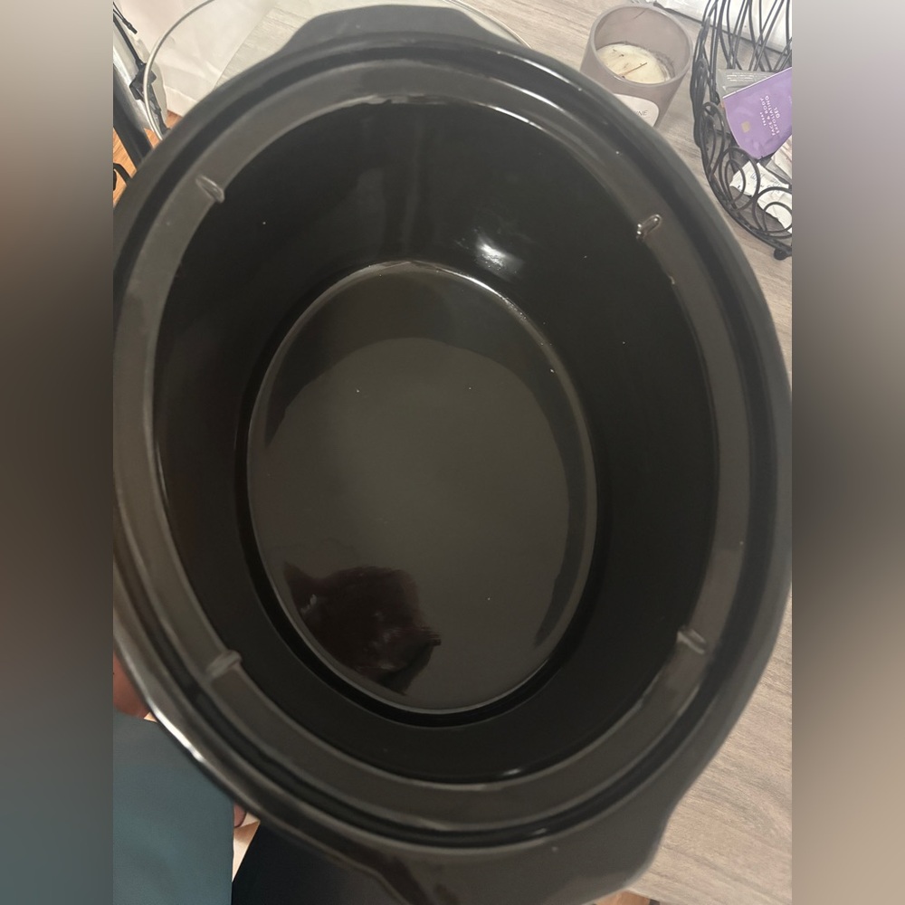 Crock Pot - Picture 2 of 2